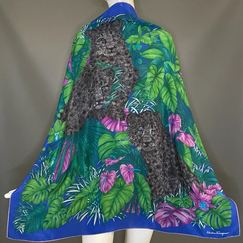 Vintage Salvatore Ferragamo Silk Scarf Coveted Black Panther Cub 34 In Exc Cond - Picture 2 of 10